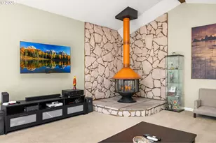 18665 SW Honeywood Dr, Beaverton, OR 97003 - Photo 16