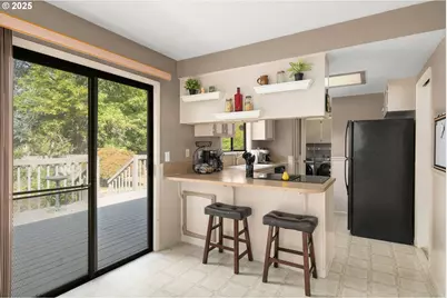 18665 SW Honeywood Dr, Beaverton, OR 97003 - Photo 22