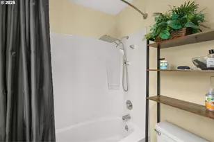 18665 SW Honeywood Dr, Beaverton, OR 97003 - Photo 28