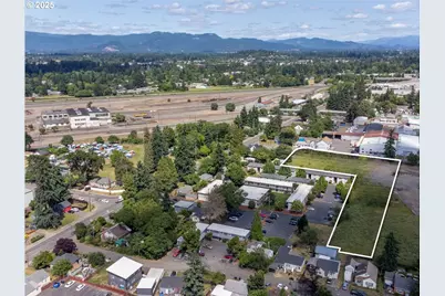 134 N Cleveland St, Eugene, OR 97402 - Photo 4