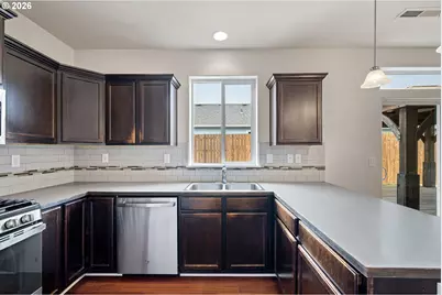 1137 Veronica Ln, Eugene, OR 97404 - Photo 10