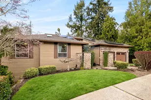 1900 Sunburst Terrace, West Linn, OR 97068 - Photo 2