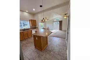 167 Village Dr, Cottage Grove, OR 97424 - Photo 8