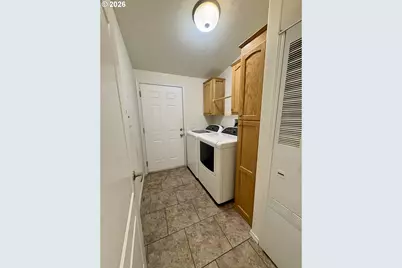 167 Village Dr, Cottage Grove, OR 97424 - Photo 34