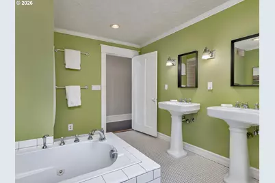 5651 SE King Rd, Milwaukie, OR 97222 - Photo 38