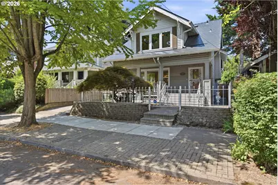 3147 SE Tibbetts St, Portland, OR 97202 - Photo 1