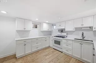 3147 SE Tibbetts St, Portland, OR 97202 - Photo 34