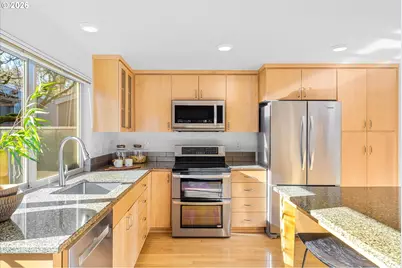 1764 Bonniebrae Dr, Lake Oswego, OR 97034 - Photo 26