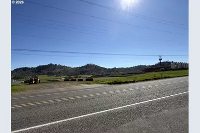 7843 Old Highway 99, Roseburg, OR 97471 - Photo 2