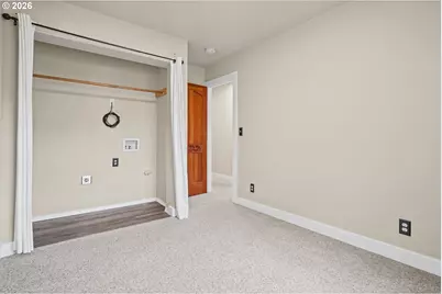 86104 Sells View Ln, Eugene, OR 97402 - Photo 28