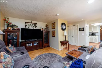 6805 SE 68th Ct, Hillsboro, OR 97123 - Photo 14