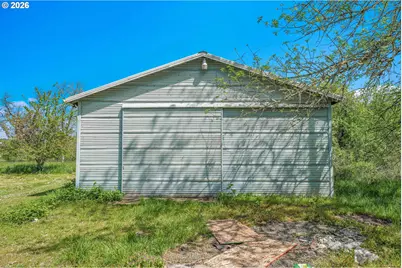 411 Baker St, Lebanon, OR 97355 - Photo 28