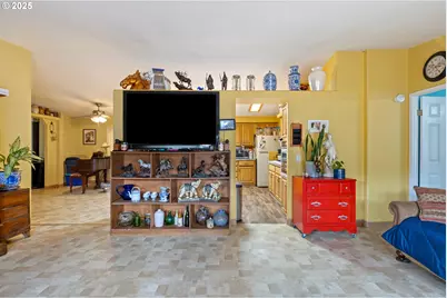 227 Lapp Ln, Roseburg, OR 97471 - Photo 6