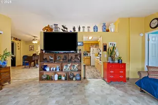 227 Lapp Ln, Roseburg, OR 97471 - Photo 6