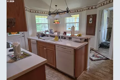 1909 W Duke Rd, Sutherlin, OR 97479 - Photo 10