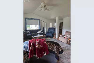 1909 W Duke Rd, Sutherlin, OR 97479 - Photo 8