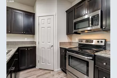 1427 NE 83rd Dr, Vancouver, WA 98665 - Photo 8