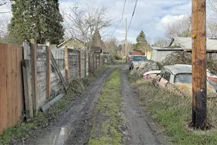 660 E 32nd Ave, Eugene, OR 97405 - Photo 6