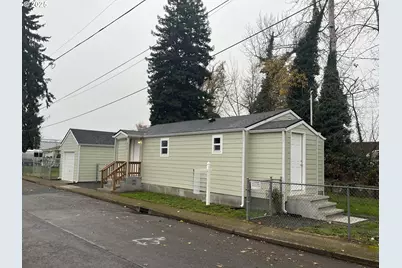 890 25th St SE, Salem, OR 97301 - Photo 2
