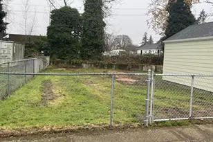 890 25th St SE, Salem, OR 97301 - Photo 6