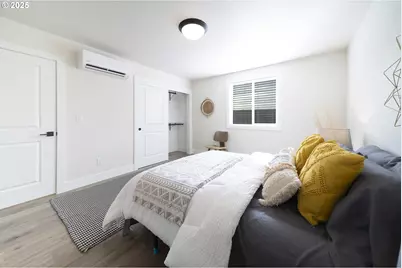 12246 Meadowlawn Dr, Oregon City, OR 97045 - Photo 12