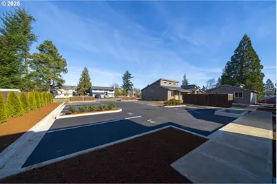 12246 Meadowlawn Dr, Oregon City, OR 97045 - Photo 16