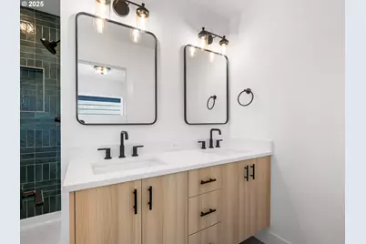 4328 NE Going St, Portland, OR 97218 - Photo 10