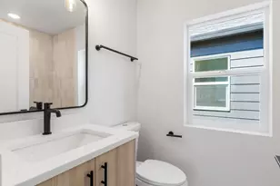 4328 NE Going St, Portland, OR 97218 - Photo 8