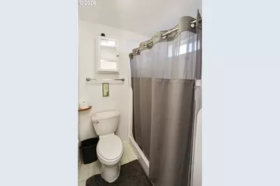 953 W 17th Ave, Junction City, OR 97448 - Photo 14