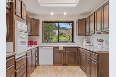 325 Alpine St, Seaside, OR 97138 - Photo 16