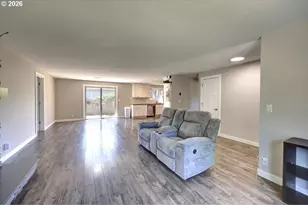 42186 Bagley Ln, Astoria, OR 97103 - Photo 6