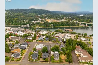 909 Center St, Oregon City, OR 97045 - Photo 44