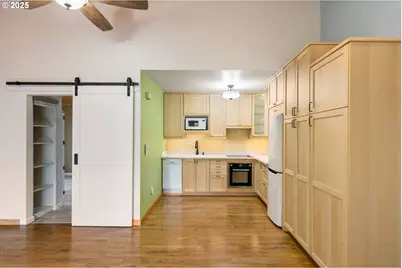 7734 SW Barnes Rd #A, Portland, OR 97225 - Photo 14