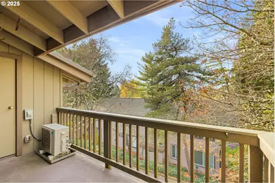 7734 SW Barnes Rd #A, Portland, OR 97225 - Photo 22