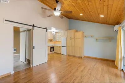 7734 SW Barnes Rd #A, Portland, OR 97225 - Photo 8