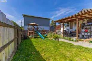 420 Willow St, Myrtle Point, OR 97458 - Photo 34