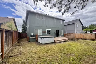 310 W 13th St, Lafayette, OR 97127 - Photo 22