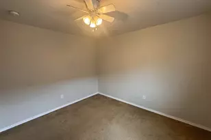 310 W 13th St, Lafayette, OR 97127 - Photo 12