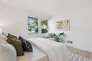 11905 SW Douglas St, Portland, OR 97225 - Photo 26