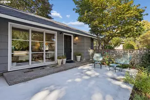 11905 SW Douglas St, Portland, OR 97225 - Photo 2