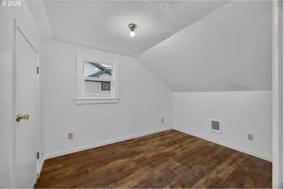 2557 Liberty St, North Bend, OR 97459 - Photo 32