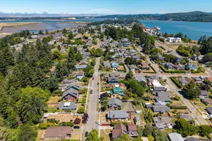 2557 Liberty St, North Bend, OR 97459 - Photo 46