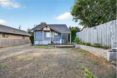 2557 Liberty St, North Bend, OR 97459 - Photo 42