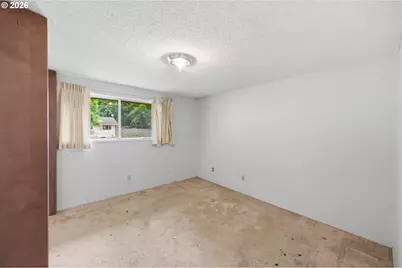 13137 SE Francis St, Portland, OR 97236 - Photo 12