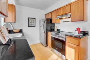 2301 SE Caruthers St, Portland, OR 97214 - Photo 14