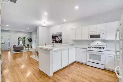 6148 S Virginia Ave, Portland, OR 97239 - Photo 6