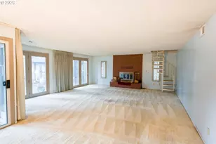 13039 NE Schuyler St, Portland, OR 97230 - Photo 12