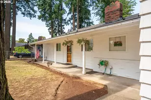13039 NE Schuyler St, Portland, OR 97230 - Photo 2