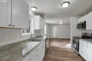 4830 Coloma Dr, Salem, OR 97301 - Photo 12