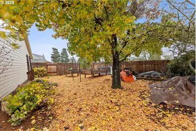 1997 SW Oleander Ct, McMinnville, OR 97128 - Photo 26